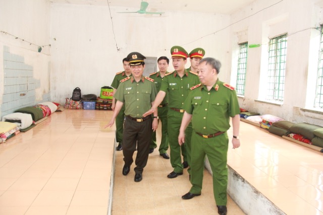 Thứ trưởng Nguyễn Văn Sơn kiểm tra công tác tại Cơ sở giáo dục bắt buộc Thanh Hà - Ảnh minh hoạ 2