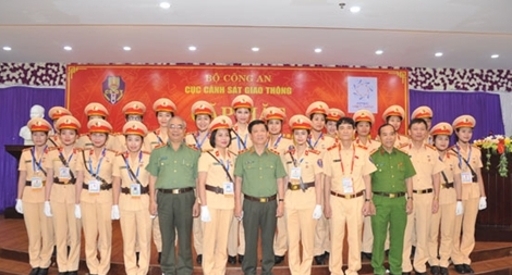 Thứ trưởng Nguyễn Văn Sơn động viên lực lượng CSGT tham gia phục vụ Tuần lễ cấp cao APEC