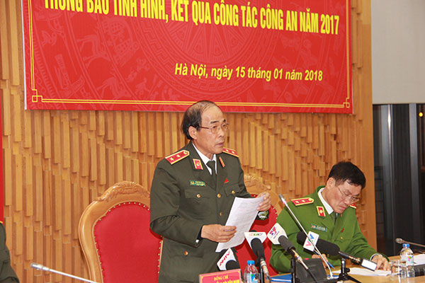 Thứ trưởng Bùi Văn Nam chủ trì họp báo về tình hình, kết quả công tác Công an năm 2017 - Ảnh minh hoạ 4