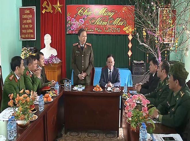 Bộ trưởng Tô Lâm thăm, tặng quà nhân dân xã Lóng Luông và đồn Biên phòng 473 - Ảnh minh hoạ 4