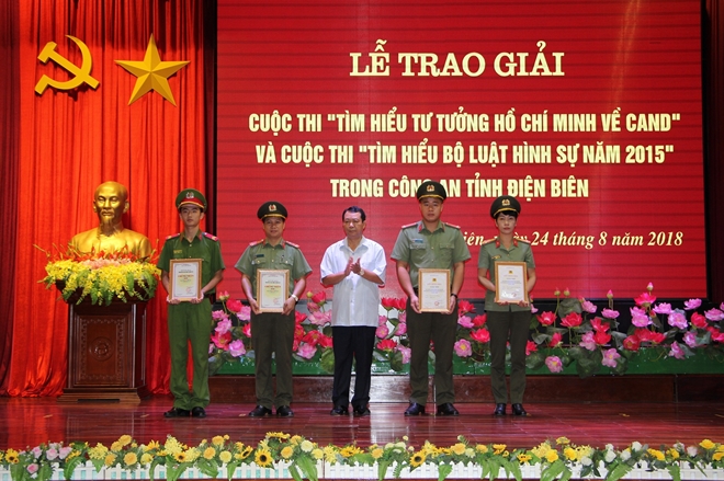 Công an tỉnh Điên Biên trao giải cuộc thi “Tìm hiểu tư tưởng Hồ Chí Minh về CAND”