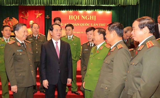 Chủ tịch nước Trần Đại Quang với Công an nhân dân2