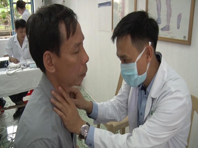Bệnh viện 198 khám bệnh, cấp phát thuốc miễn phí tại Nam Định - Ảnh minh hoạ 3