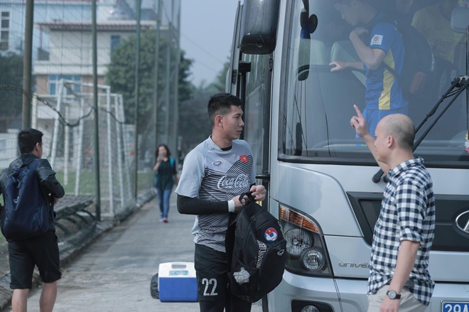 Dù vừa qua một giải đấu đầy vất vả nhưng các cầu thủ không có dấu hiệu mệt mỏi.