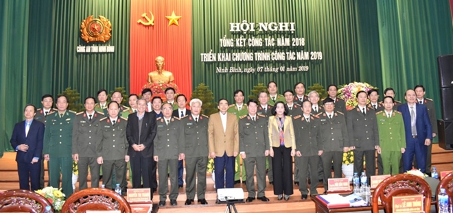 Công an tỉnh Ninh Bình tổng kết công tác năm 2018 và  triển khai công tác năm 2019 - Ảnh minh hoạ 5