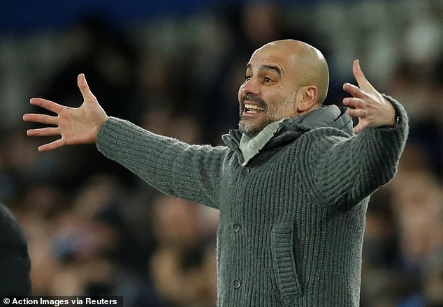 Pep Guardiola muốn ManCity không bỏ cuộc trong cuộc đua vô địch.