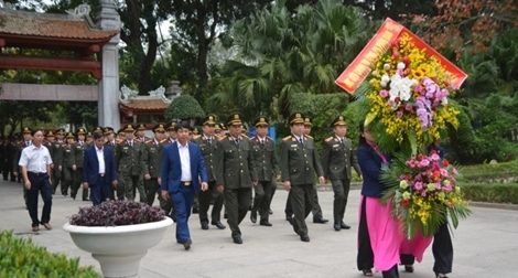 Học viện Chính trị CAND dâng hương tại Khu di tích Kim Liên