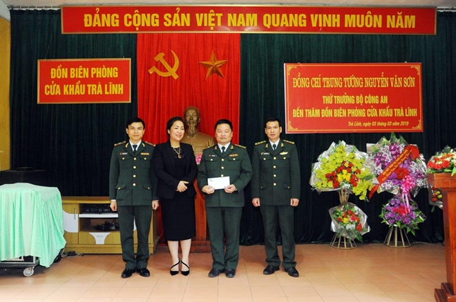 Thứ trưởng Nguyễn Văn Sơn làm việc với Đồn Biên phòng ở Cao Bằng - Ảnh minh hoạ 6