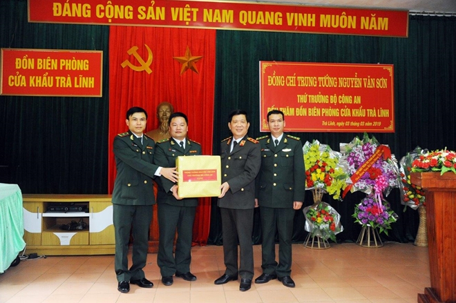 Thứ trưởng Nguyễn Văn Sơn làm việc với Đồn Biên phòng ở Cao Bằng - Ảnh minh hoạ 5