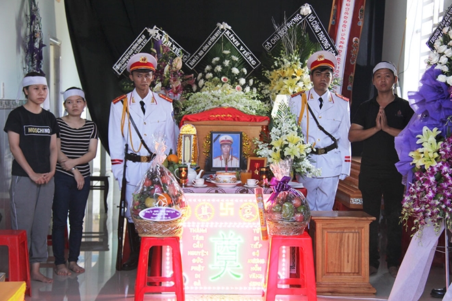 Đại úy Chu Quang Sáng hy sinh, để lại nỗi tiếc thương cho gia đình và đồng đội.