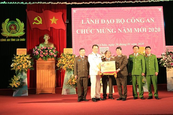 Công bố Quyết định của Bộ trưởng Bộ Công an bổ nhiệm Giám đốc Công an tỉnh Lai Châu - Ảnh minh hoạ 5