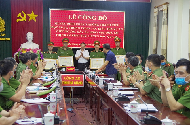 Khen thưởng các đơn vị phá nhanh vụ án giết người ở Hà Giang - Ảnh minh hoạ 2