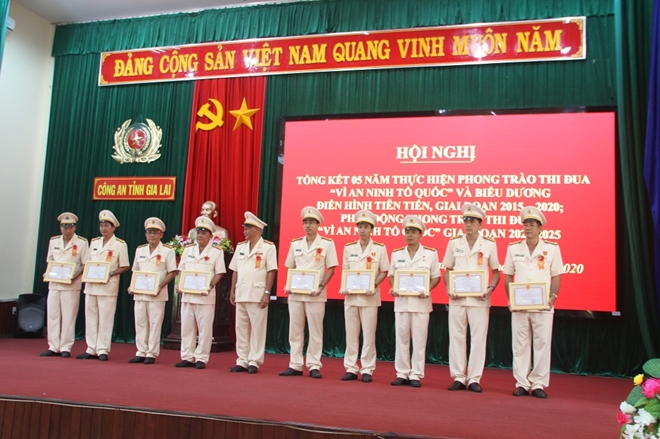 Công an tỉnh Gia Lai tổ chức phát động phong trào thi đua “Vì an ninh Tổ quốc” - Ảnh minh hoạ 3