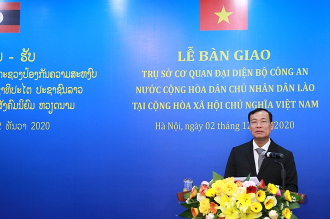 Bàn giao trụ sở cho Cơ quan đại diện Bộ Công an Lào tại Việt Nam