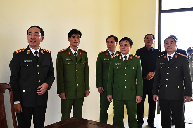 Thứ trưởng Trần Quốc Tỏ thăm và làm việc tại Công an huyện Kim Sơn - Ảnh minh hoạ 5