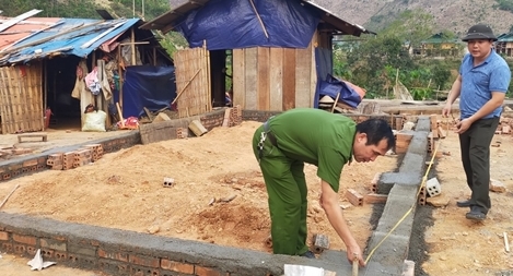 Bộ Công an hỗ trợ xây dựng 600 căn nhà tặng đồng bào huyện Mường Lát