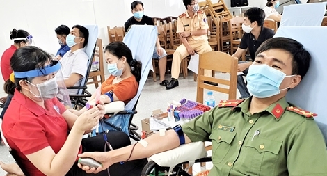 Đại úy Công an 28 lần hiến máu tình nguyện