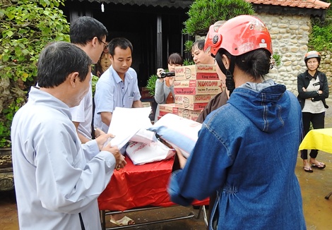 Người dân TP Ninh Bình chia sẻ khó khăn với đồng bào Quảng Trị bị lũ lụt - Ảnh minh hoạ 4