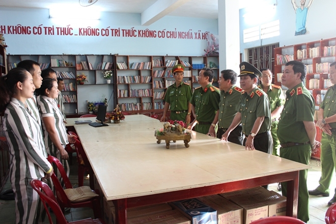 Thứ trưởng Nguyễn Văn Sơn thăm và làm việc với Trại giam Thủ Đức - Ảnh minh hoạ 4
