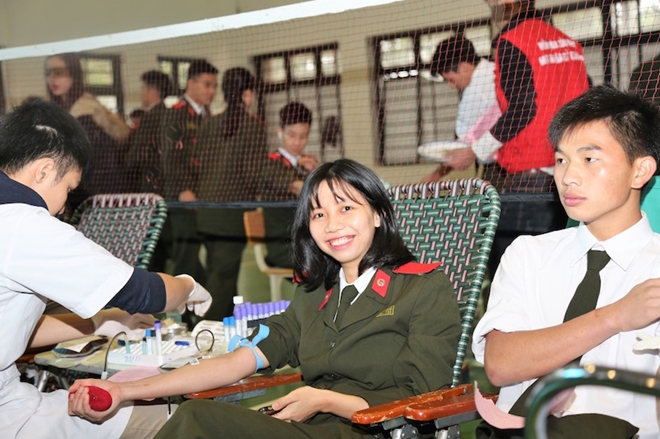 600 cán bộ, học viên Trường Cao đẳng ANND I hiến máu tình nguyện - Ảnh minh hoạ 3