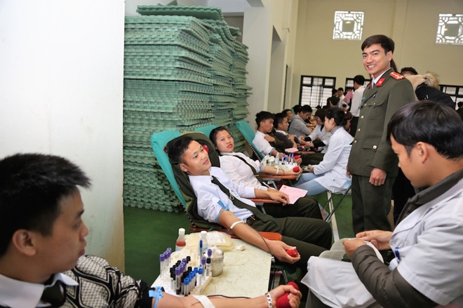600 cán bộ, học viên Trường Cao đẳng ANND I hiến máu tình nguyện