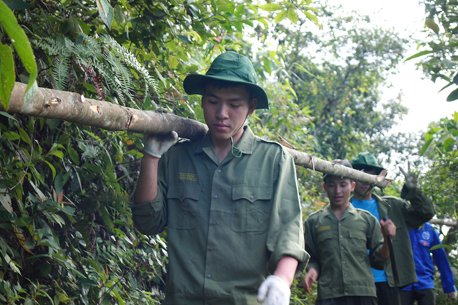 Tuổi trẻ Học viện ANND giúp bà con khắc phục hậu quả mưa lũ - Ảnh minh hoạ 5