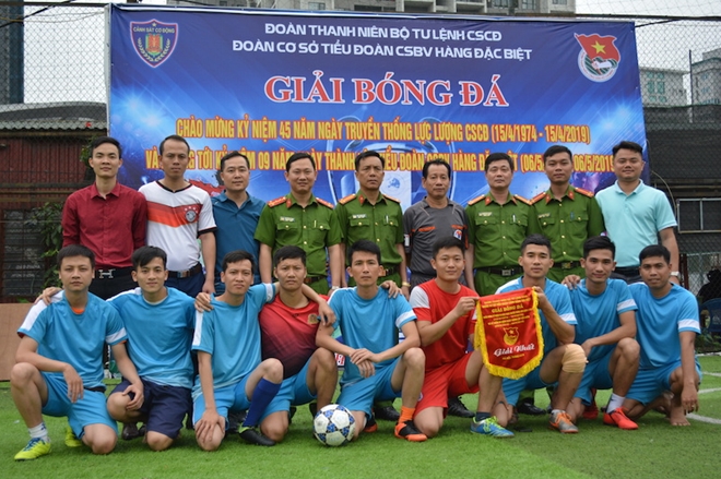 Tiểu đoàn Cảnh sát bảo vệ hàng đặc biệt tổ chức Giải bóng đá