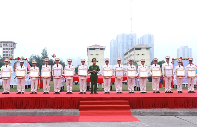Bộ Tư lệnh Cảnh sát cơ động đón nhận Huân chương Quân công hạng Nhất - Ảnh minh hoạ 7