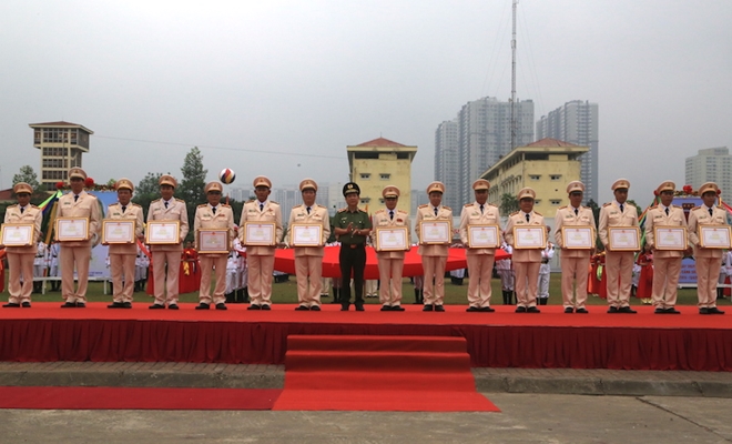 Bộ Tư lệnh Cảnh sát cơ động đón nhận Huân chương Quân công hạng Nhất - Ảnh minh hoạ 8
