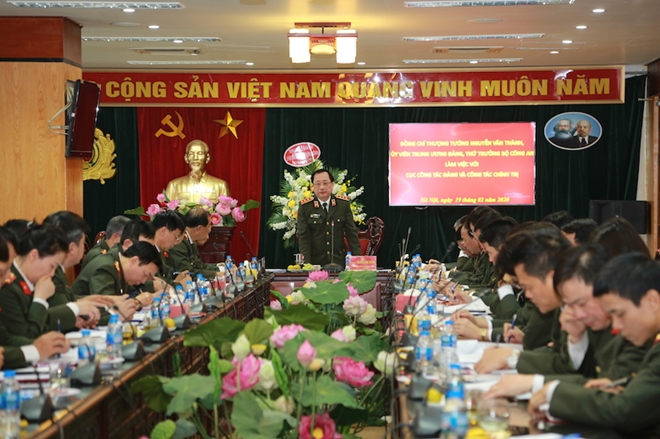 Thứ trưởng Nguyễn Văn Thành làm việc với Cục Công tác đảng và công tác chính trị