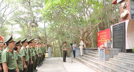 Báo CAND và hành trình về nguồn đầy nghĩa tình tại tỉnh Thanh Hóa