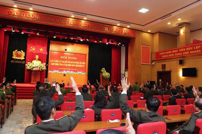 Bộ Công an giới thiệu Bộ trưởng Tô Lâm và 3 đồng chí ứng cử đại biểu Quốc hội khóa XV - Ảnh minh hoạ 7