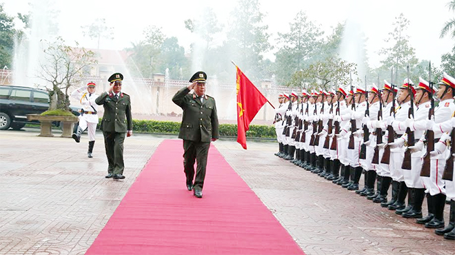 Thứ trưởng Bùi Văn Thành làm việc tại Công an tỉnh Nghệ An