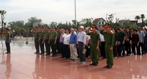 Cục Công tác chính trị về nguồn tại Khu lưu niệm Sáu điều Bác Hồ dạy CAND