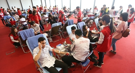 Tiếp nhận hơn 1.000 đơn vị máu từ Lễ hội Xuân hồng tại Thanh Hóa