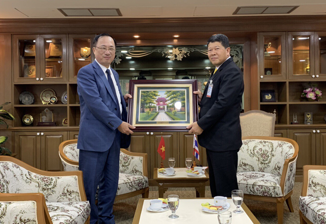 Thứ trưởng Nguyễn Văn Thành làm việc với các cơ quan đối tác Thái Lan