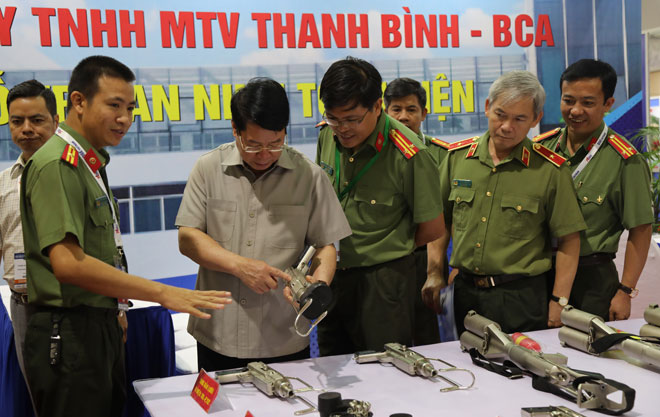 Thứ trưởng Bùi Văn Nam đánh giá cao DSE Việt Nam 2019