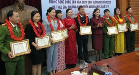 3 đơn vị Công an nhận giải thưởng phát triển văn hóa đọc
