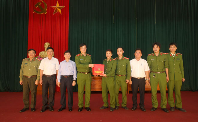 Thứ trưởng Nguyễn Duy Ngọc kiểm tra công tác tại Công an tỉnh Hưng Yên - Ảnh minh hoạ 2