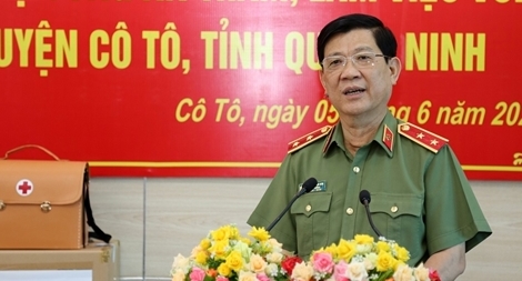 Thứ trưởng Nguyễn Văn Sơn làm việc tại Quảng Ninh