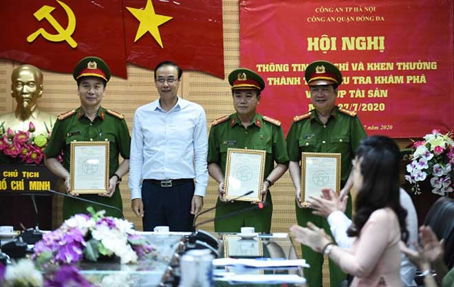 Khen thưởng các đơn vị khám phá nhanh vụ cướp ngân hàng BIDV Ngọc Khánh