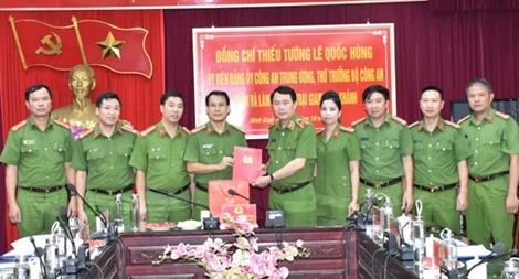Thứ trưởng Lê Quốc Hùng làm việc tại Trại giam Ninh Khánh