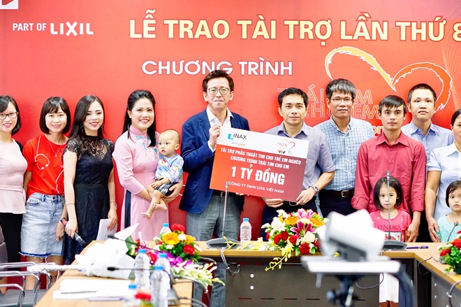 Tài trợ 1 tỷ đồng để phẫu thuật cho trẻ em bị tim bẩm sinh