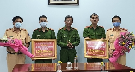 Công an TP Đà Nẵng khen thưởng lực lượng  tuần tra 911