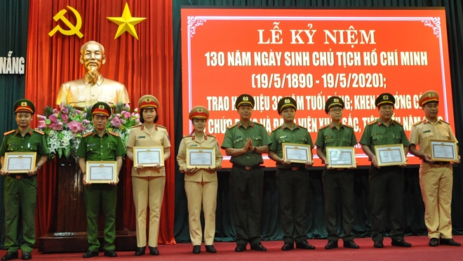 Công an Đà Nẵng kỷ niệm 130 năm Ngày sinh Chủ tịch Hồ Chí Minh - Ảnh minh hoạ 2