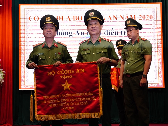 Công an TP Đà Nẵng triển khai nhiệm vụ công tác năm 2021 - Ảnh minh hoạ 2