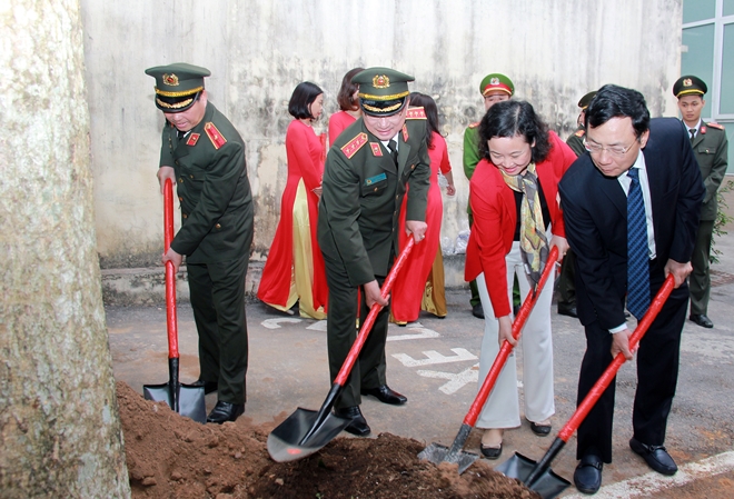 Thứ trưởng Nguyễn Văn Thành kiểm tra công tác tại một số đơn vị - Ảnh minh hoạ 6
