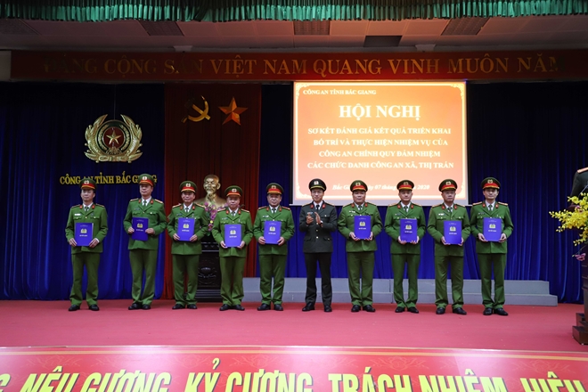 Công an Bắc Giang: Nhiều tấm gương hết lòng vì nhân dân phục vụ - Ảnh minh hoạ 2