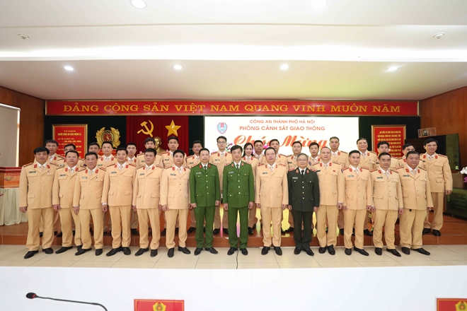 Thứ trưởng Nguyễn Duy Ngọc kiểm tra công tác ứng trực bảo vệ Tết - Ảnh minh hoạ 3