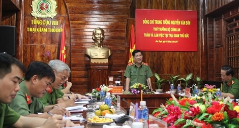 Thứ trưởng Nguyễn Văn Sơn thăm và làm việc với Trại giam Thủ Đức